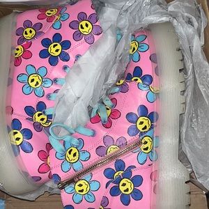 YRU Boots Size 9